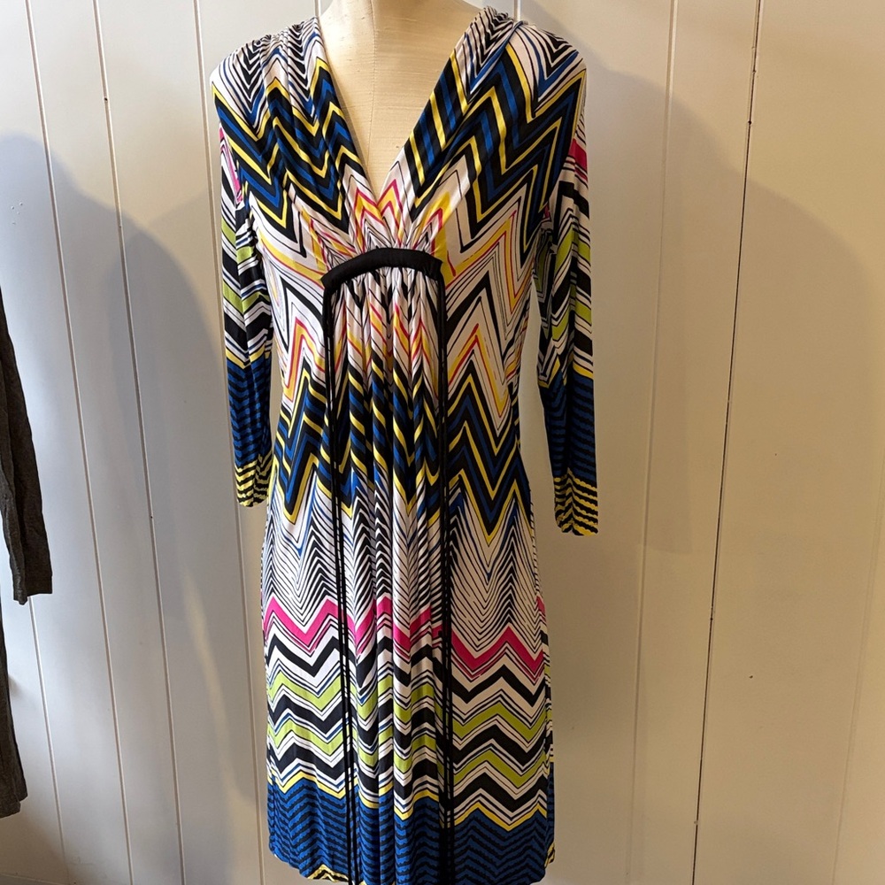 Olian Maternity Blue and Pink Chevron Long Sleeve Dress